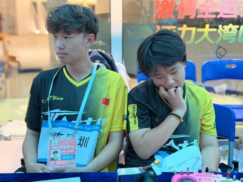 小白、果果，