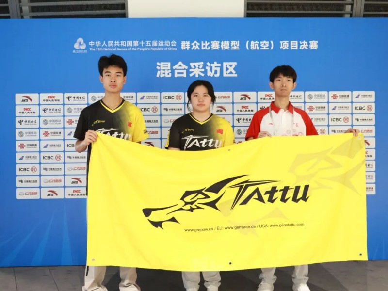 孔海森、何雨瞳、李皓哲